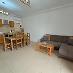 Central & Bright Apartment Free Wi-Fi