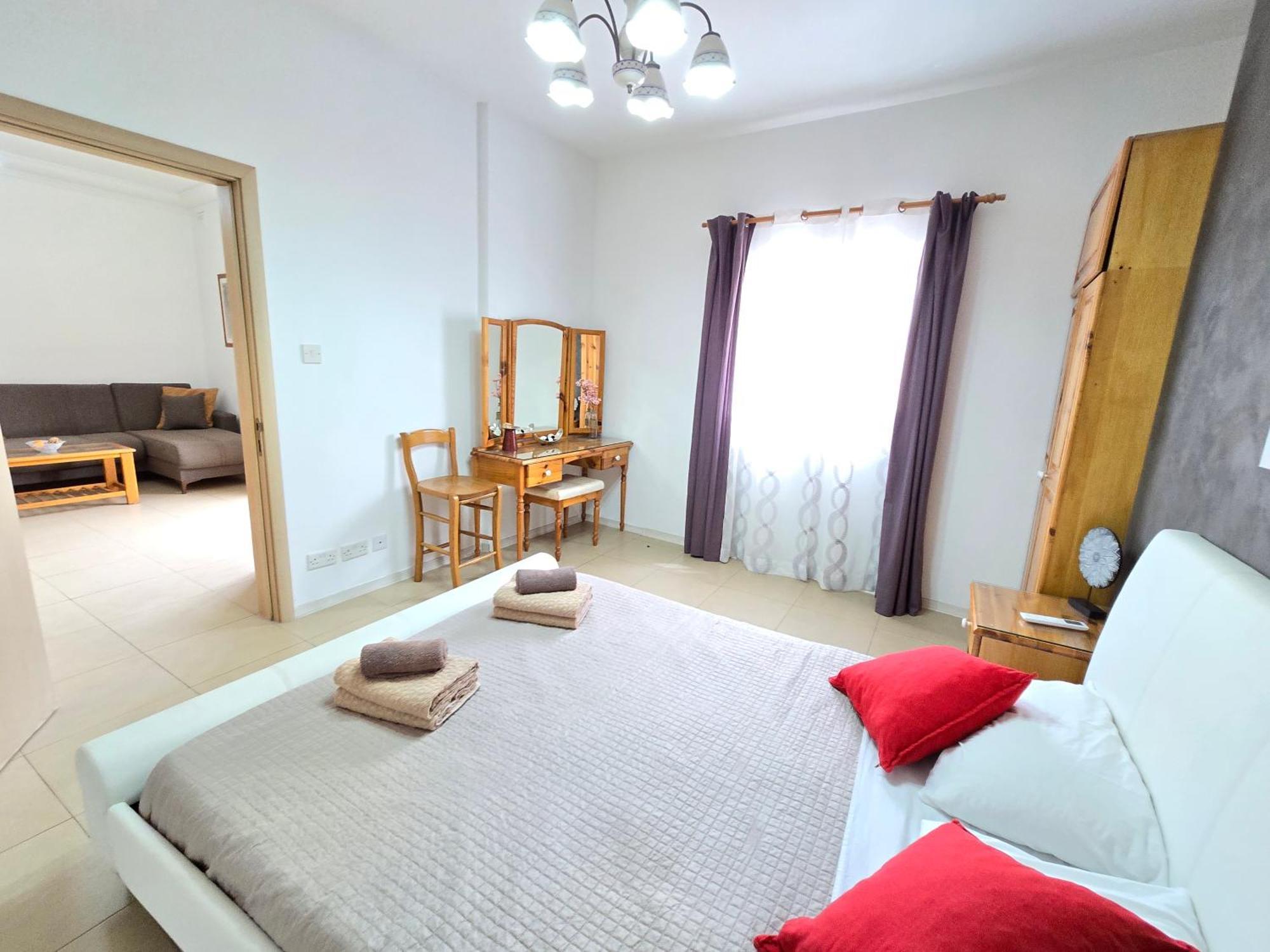 Apartment & Bright Free Wi-fi St. Paul's Bay