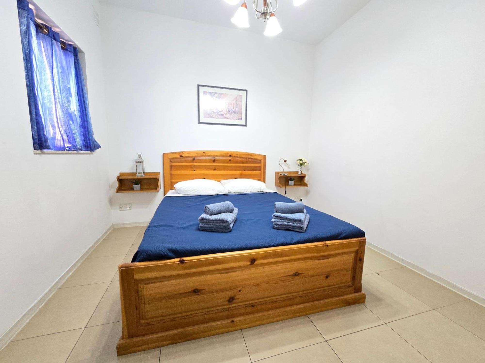 & Bright Free Wi-fi Apartment St. Paul's Bay